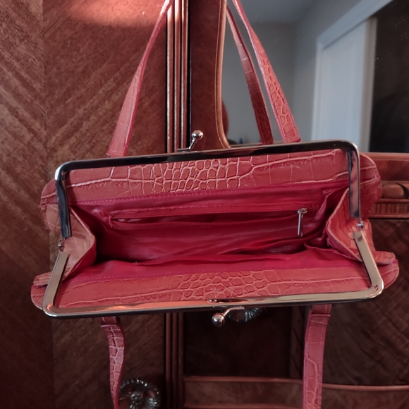 Faux Skin Purse - Picture 2 of 4